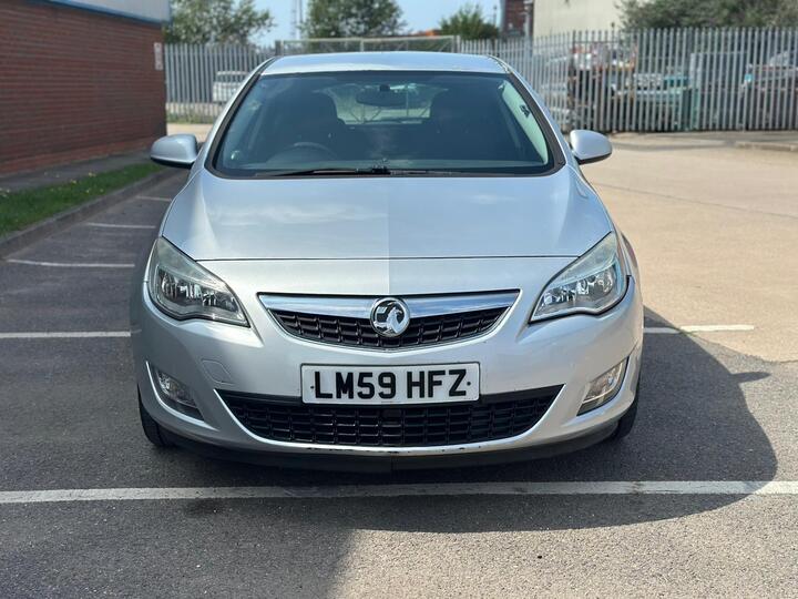 Vauxhall Astra 1.7 CDTi Exclusiv Euro 5 5dr