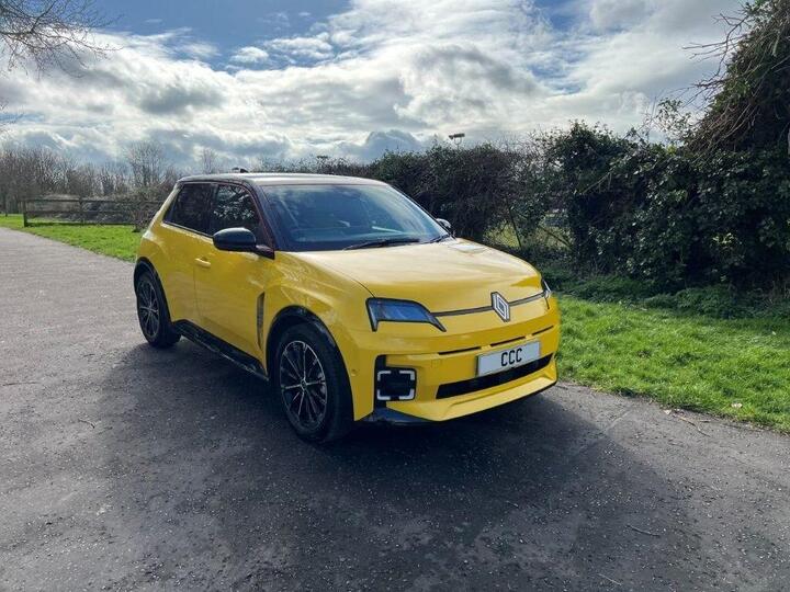 Renault 5 E-Tech Electric Comfort Range 52kWh Iconic Five Auto 5dr Renault 5 E-Tech Electric Comfort Range 52kWh Iconic Five Auto 5dr
