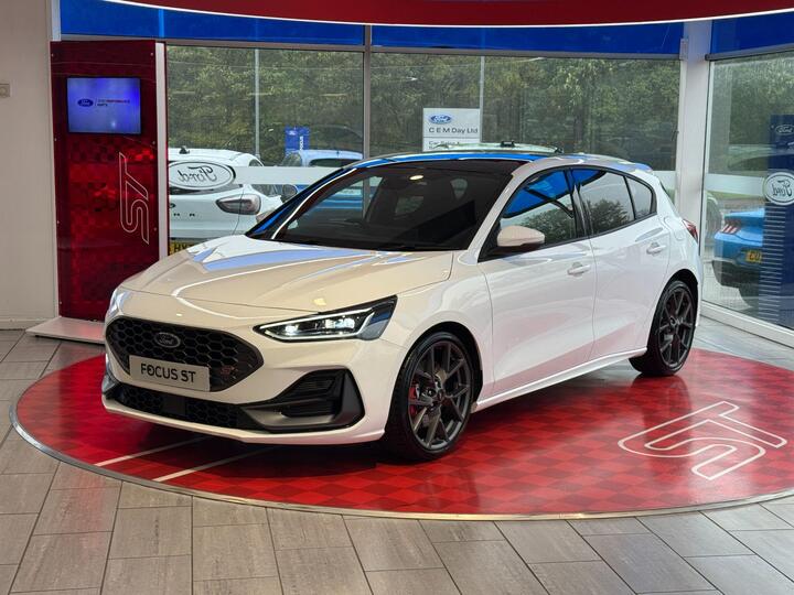 Ford Focus 2.3T EcoBoost ST Auto Euro 6 (s/s) 5dr