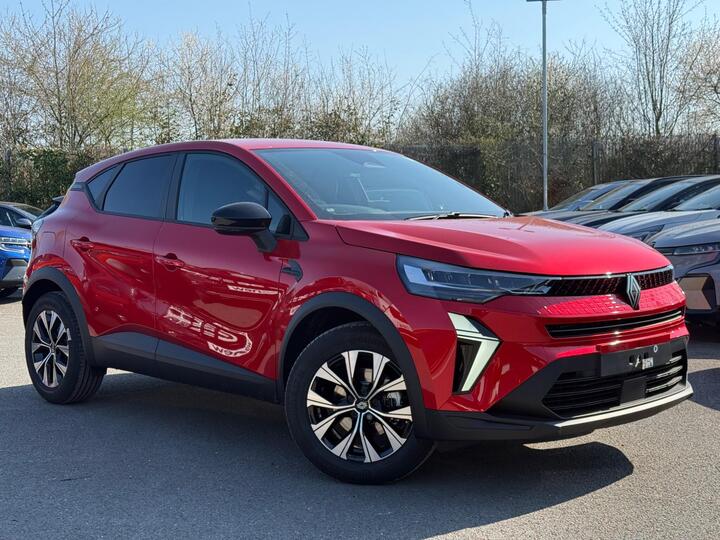 Renault Captur 1.8 E-TECH Evolution Auto Euro 6 (s/s) 5dr