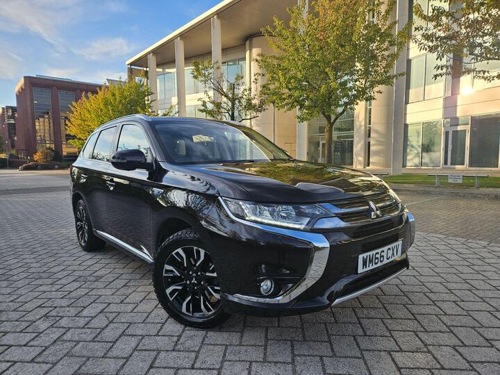 Mitsubishi Outlander 2.0h 12kWh GX4h CVT 4WD Euro 6 (s/s) 5dr Mitsubishi Outlander 2.0h 12kWh GX4h CVT 4WD Euro 6 (s/s) 5dr