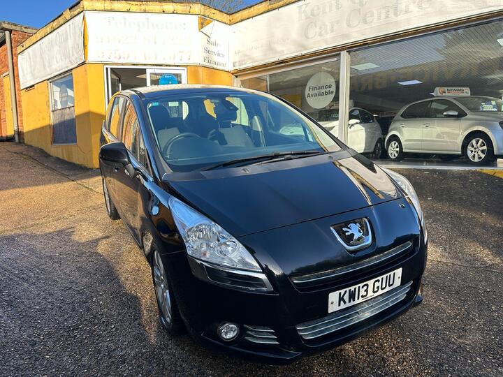 Peugeot 5008 1.6 HDi Active Euro 5 5dr Peugeot 5008 1.6 HDi Active Euro 5 5dr