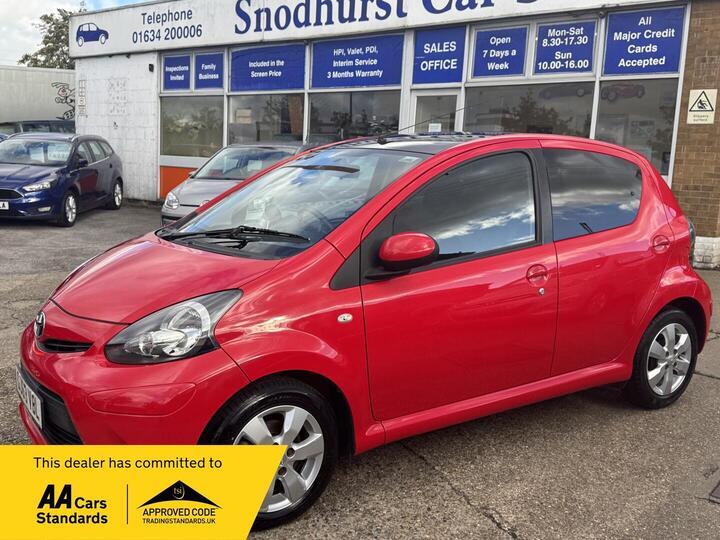 Toyota AYGO 1.0 VVT-i Move Euro 5 5dr