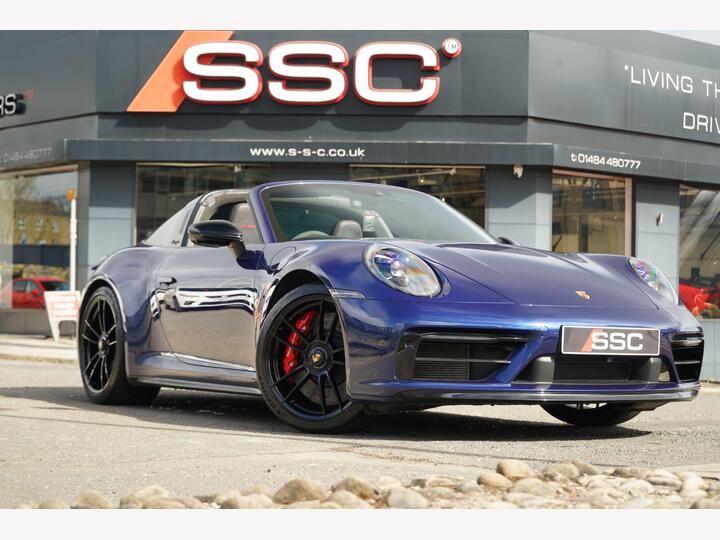 Porsche 911 3.0T 992 Carrera 4 GTS PDK 4WD Euro 6 (s/s) 2dr