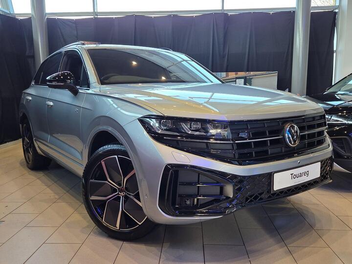 Volkswagen Touareg 3.0 TDI V6 Black Edition Tiptronic 4Motion Euro 6 (s/s) 5dr