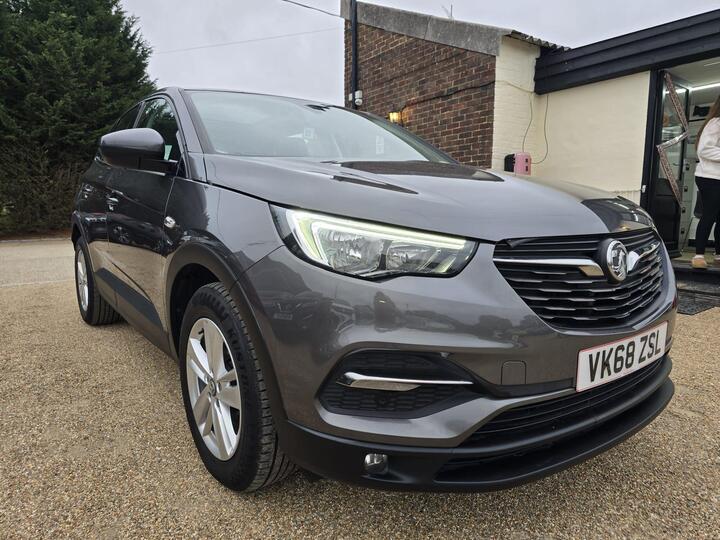 Vauxhall Grandland X 1.5 Turbo D BlueInjection SE Euro 6 (s/s) 5dr