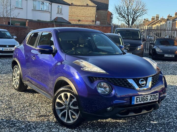 Nissan Juke 1.6 Tekna XTRON Euro 6 5dr Nissan Juke 1.6 Tekna XTRON Euro 6 5dr