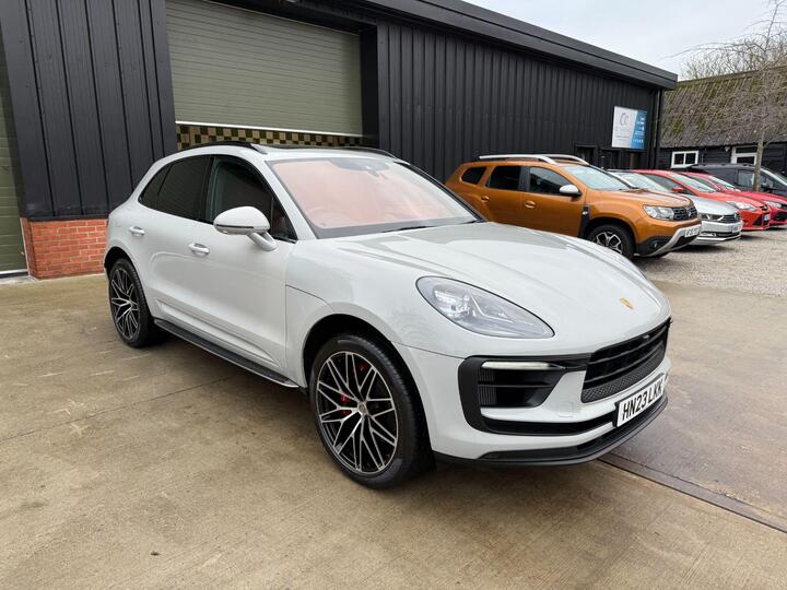 Porsche Macan 2.9T V6 S PDK 4WD Euro 6 (s/s) 5dr Porsche Macan 2.9T V6 S PDK 4WD Euro 6 (s/s) 5dr