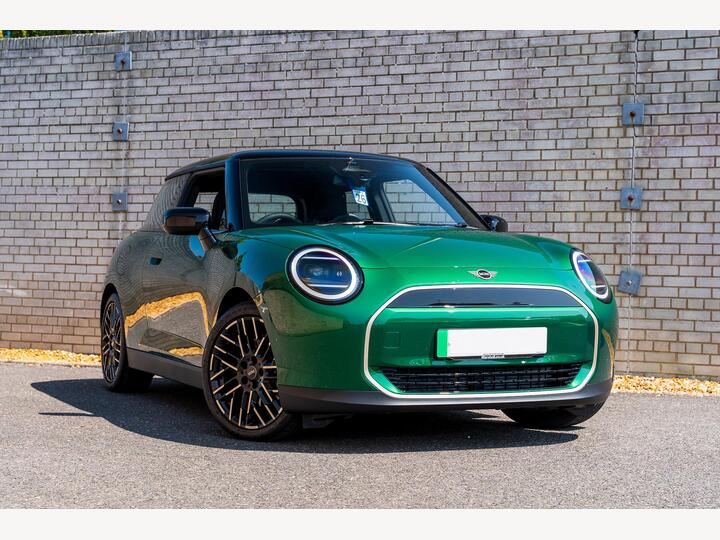 MINI COOPER E 40.7kWh Exclusive Auto 3dr MINI COOPER E 40.7kWh Exclusive Auto 3dr
