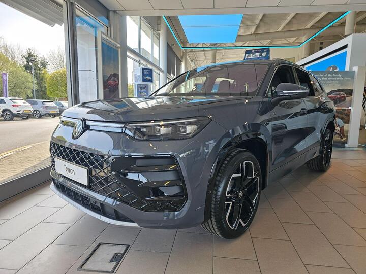 Volkswagen Tayron 1.5 ETSI MHEV R-Line DSG Euro 6 (s/s) 5dr