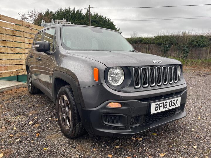 Jeep Renegade 1.6 E-TorQ Sport Euro 6 (s/s) 5dr Jeep Renegade 1.6 E-TorQ Sport Euro 6 (s/s) 5dr
