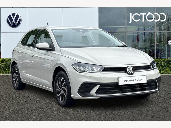 Volkswagen Polo 1.0 TSI Life Euro 6 (s/s) 5dr Volkswagen Polo 1.0 TSI Life Euro 6 (s/s) 5dr