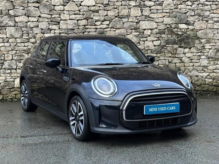 MINI Hatch 1.5 Cooper Exclusive Steptronic Euro 6 (s/s) 5dr