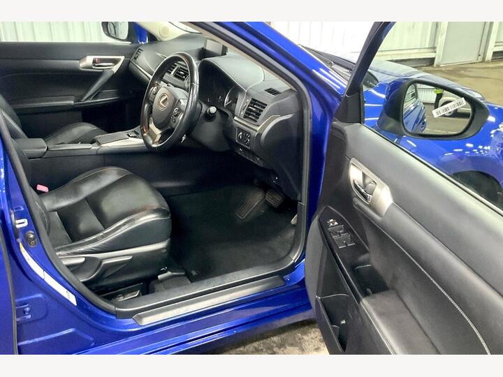 Lexus CT 1.8 200h Luxury CVT Euro 6 (s/s) 5dr