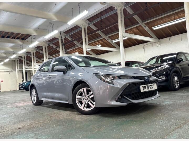 Toyota Corolla 1.8 VVT-h Icon Tech CVT Euro 6 (s/s) 5dr Toyota Corolla 1.8 VVT-h Icon Tech CVT Euro 6 (s/s) 5dr