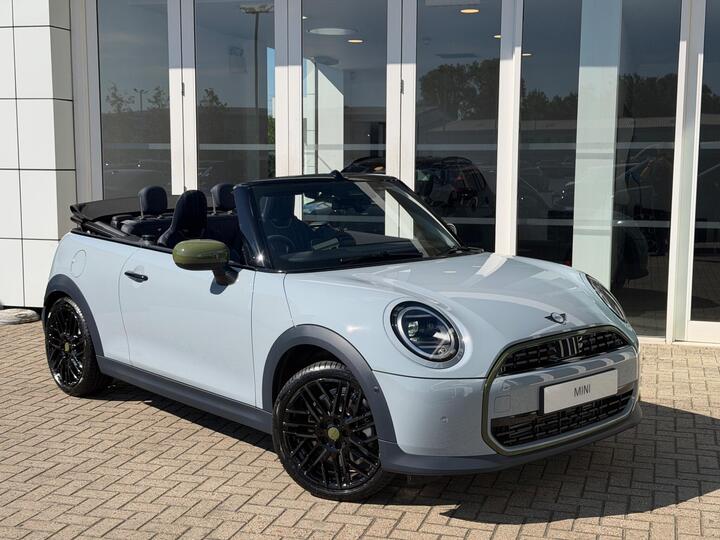 MINI Cooper Convertible 2.0C Paul Smith Edition Steptronic Euro 6 (s/s) 2dr