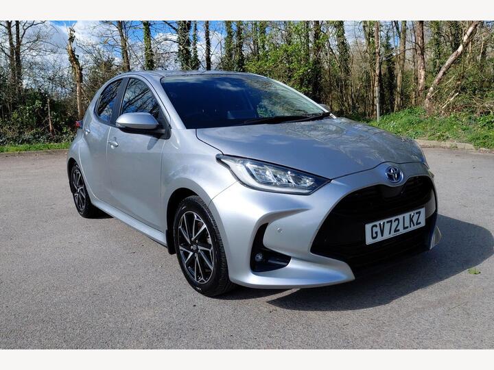 Toyota Yaris 1.5 VVT-h Design E-CVT Euro 6 (s/s) 5dr