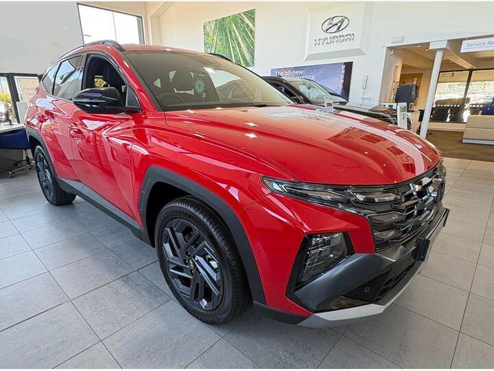 Hyundai TUCSON 1.6T Hybrid Black Line Auto Euro 6 (s/s) 5dr
