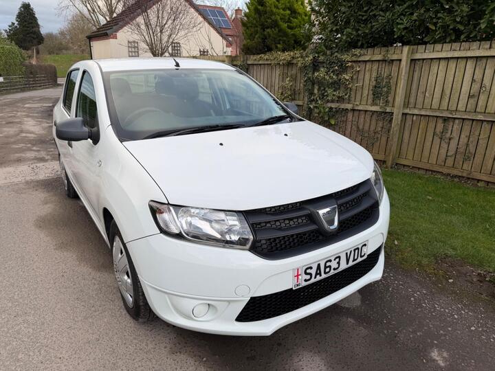 Dacia Sandero 1.2 Ambiance Euro 5 5dr Dacia Sandero 1.2 Ambiance Euro 5 5dr