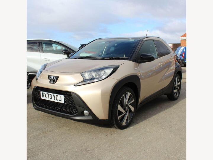 Toyota AYGO X 1.0 VVT-i Edge X-shift Euro 6 (s/s) 5dr