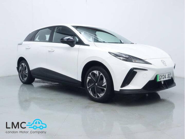 MG MG4 64kWh SE Long Range Auto 5dr
