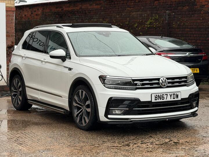 Volkswagen Tiguan 2.0 TDI R-Line Euro 6 (s/s) 5dr Volkswagen Tiguan 2.0 TDI R-Line Euro 6 (s/s) 5dr