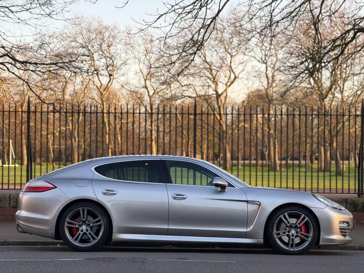 Porsche Panamera 4.8 V8 4S PDK 4WD Euro 5 (s/s) 5dr