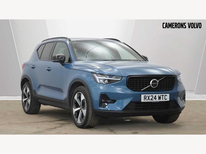 Volvo XC40 2.0 B3 MHEV Plus Dark DCT Auto Euro 6 (s/s) 5dr