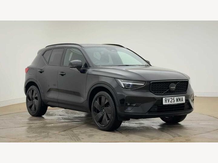 Volvo XC40 2.0 B3 MHEV Ultra Black Edition DCT Auto Euro 6 (s/s) 5dr