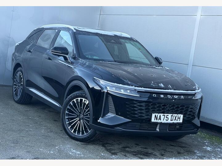 Omoda 9 1.5T SHS 34.46kWh Noble DHT3 4WD Euro 6 (s/s) 5dr