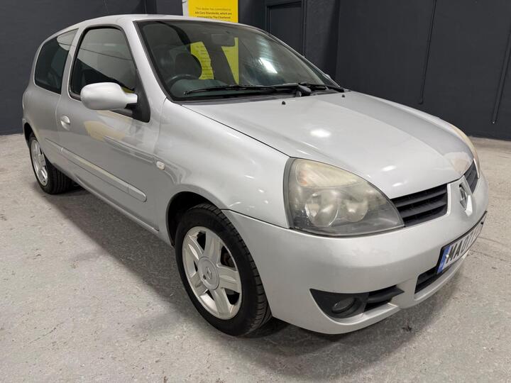 Renault Clio 1.2 Campus Sport I-Music 3dr