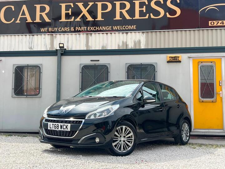 Peugeot 208 1.2 PureTech Signature Euro 6 (s/s) 5dr