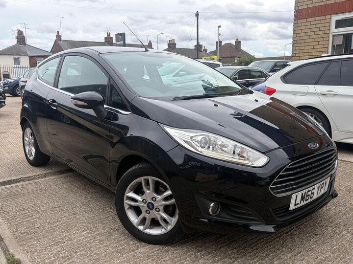Ford Fiesta 1.25 Zetec Euro 6 3dr