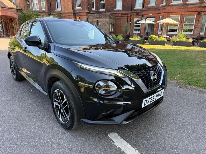 Nissan Juke 1.0 DIG-T N-Connecta DCT Auto Euro 6 (s/s) 5dr Nissan Juke 1.0 DIG-T N-Connecta DCT Auto Euro 6 (s/s) 5dr