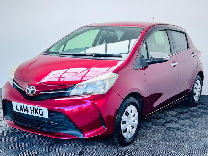 Toyota Yaris 1.33 Dual VVT-i Icon Multidrive S Euro 6 5dr (Safety Sense)