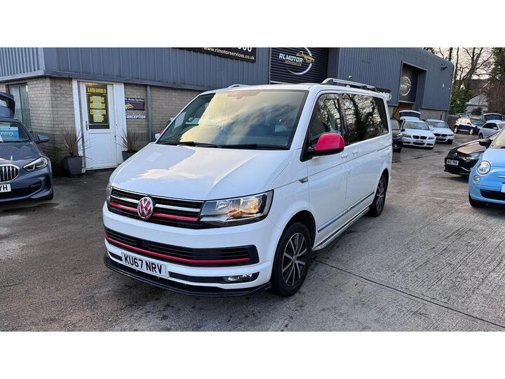 Volkswagen Caravelle 2.0 TDI BlueMotion Tech Executive DSG Euro 6 (s/s) 5dr