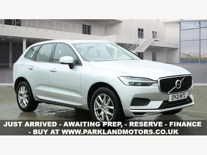 Volvo XC60 2.0 B5 MHEV Momentum Auto Euro 6 (s/s) 5dr