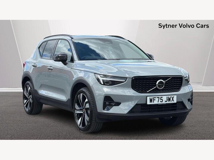 Volvo XC40 2.0 B3 MHEV Ultra Dark DCT Auto Euro 6 (s/s) 5dr
