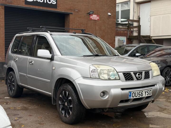 Nissan X-Trail 2.2 DCi SE 5dr Nissan X-Trail 2.2 DCi SE 5dr