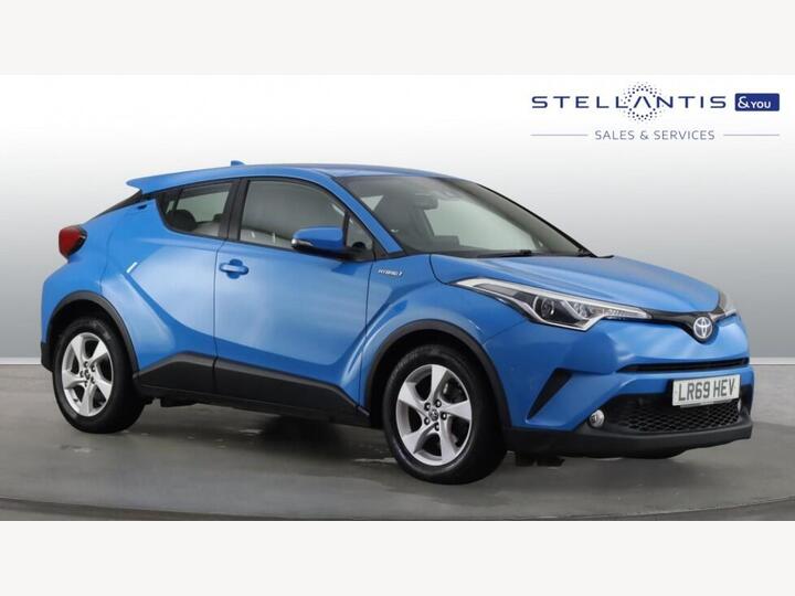Toyota C-HR 1.8 VVT-h Icon CVT Euro 6 (s/s) 5dr Toyota C-HR 1.8 VVT-h Icon CVT Euro 6 (s/s) 5dr