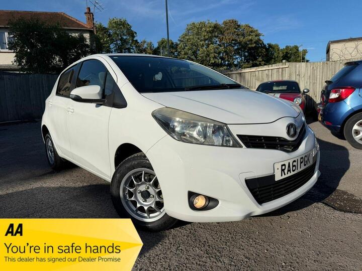 Toyota Yaris 1.33 Dual VVT-i Icon Multidrive S Euro 5 5dr