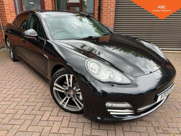 Porsche Panamera 3.0D V6 Platinum Edition TiptronicS Euro 5 (s/s) 5dr Porsche Panamera 3.0D V6 Platinum Edition TiptronicS Euro 5 (s/s) 5dr