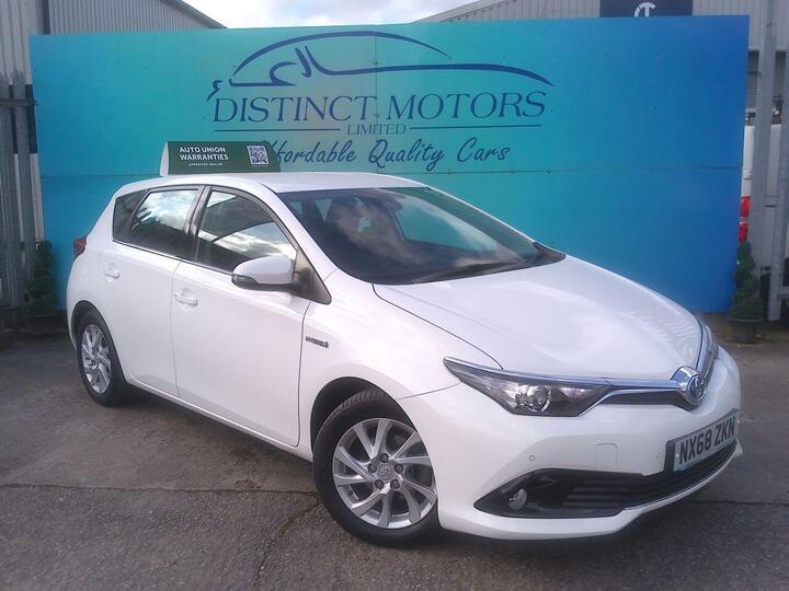 Toyota AURIS 1.8 VVT-h Icon Tech CVT Euro 6 (s/s) 5dr Toyota AURIS 1.8 VVT-h Icon Tech CVT Euro 6 (s/s) 5dr