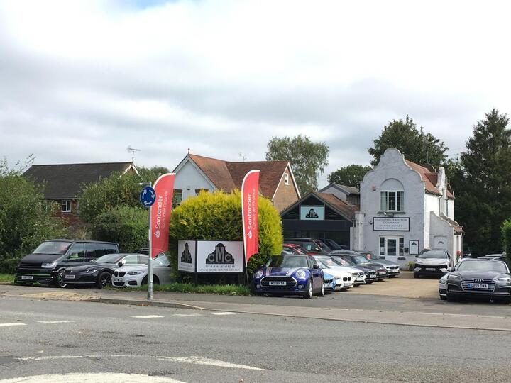 Hyundai KONA 64kWh Premium Auto 5dr (7kW Charger) Hyundai KONA 64kWh Premium Auto 5dr (7kW Charger)