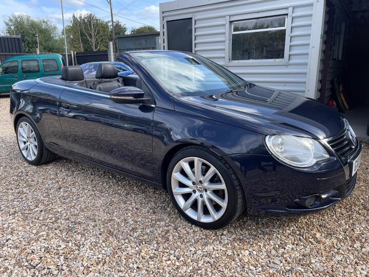 Volkswagen Eos 1.4 TSI Sport Cabriolet Euro 4 2dr Volkswagen Eos 1.4 TSI Sport Cabriolet Euro 4 2dr