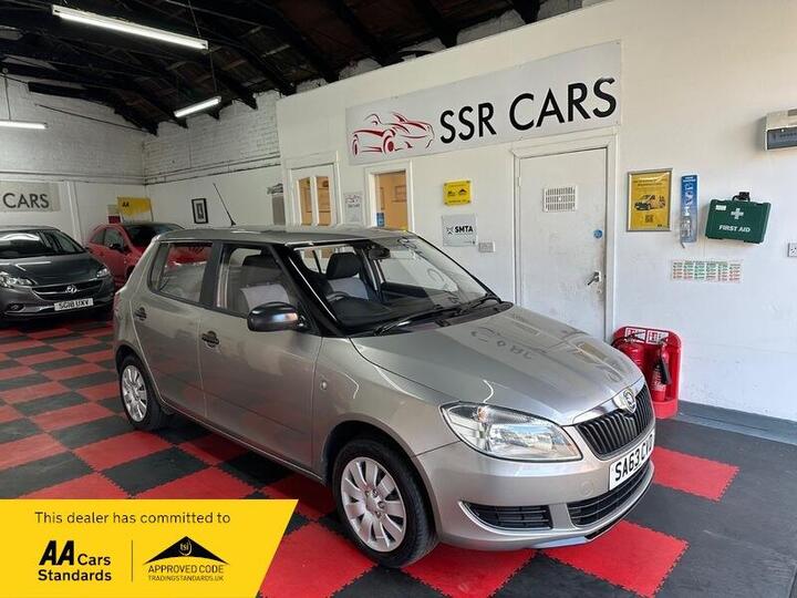 Skoda Fabia 1.2 12V S Euro 5 5dr Skoda Fabia 1.2 12V S Euro 5 5dr