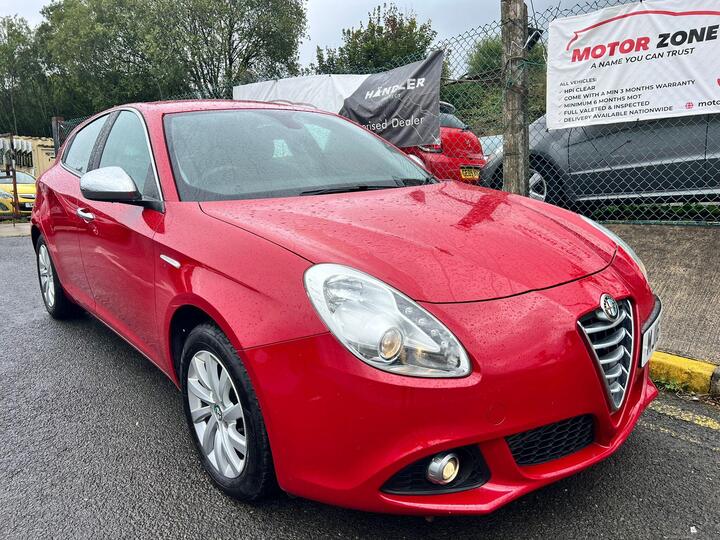 Alfa Romeo Giulietta 2.0 JTDM-2 Distinctive Euro 6 (s/s) 5dr