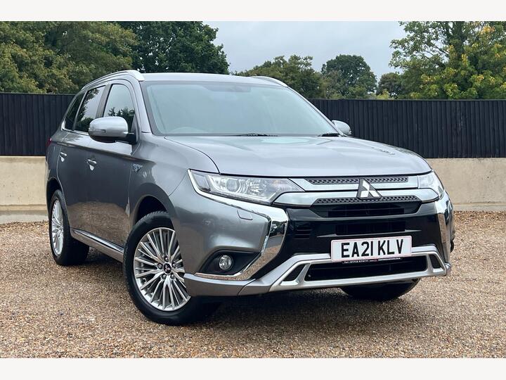 Mitsubishi Outlander 2.4h TwinMotor 13.8kWh Dynamic CVT 4WD Euro 6 (s/s) 5dr