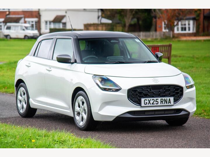 Suzuki Swift 1.2 MHEV Motion CVT Euro 6 (s/s) 5dr Suzuki Swift 1.2 MHEV Motion CVT Euro 6 (s/s) 5dr
