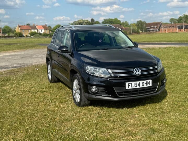 Volkswagen Tiguan 2.0 TDI BlueMotion Tech Match 4WD Euro 5 (s/s) 5dr Volkswagen Tiguan 2.0 TDI BlueMotion Tech Match 4WD Euro 5 (s/s) 5dr